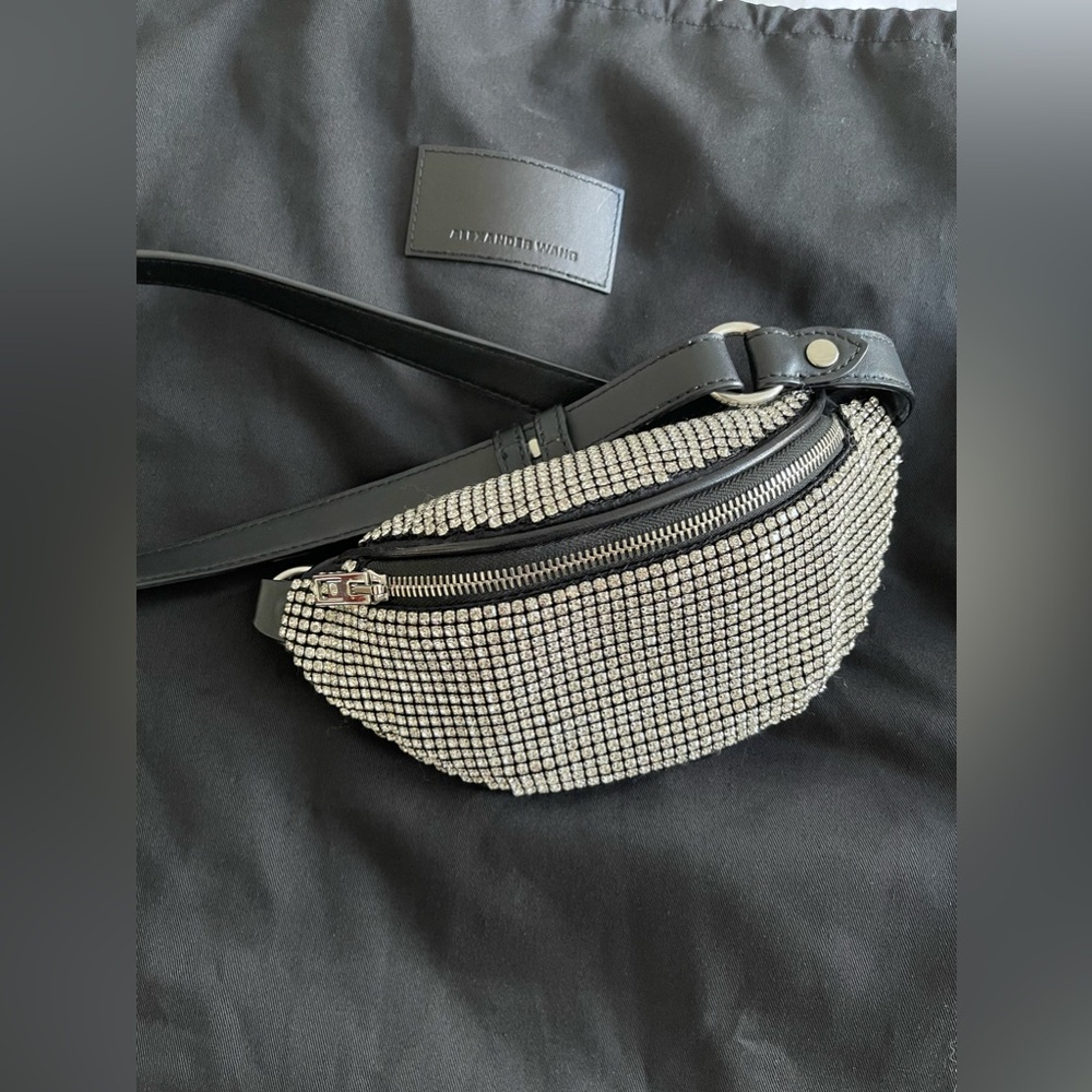 ALEXANDER WANG
Leather handbag